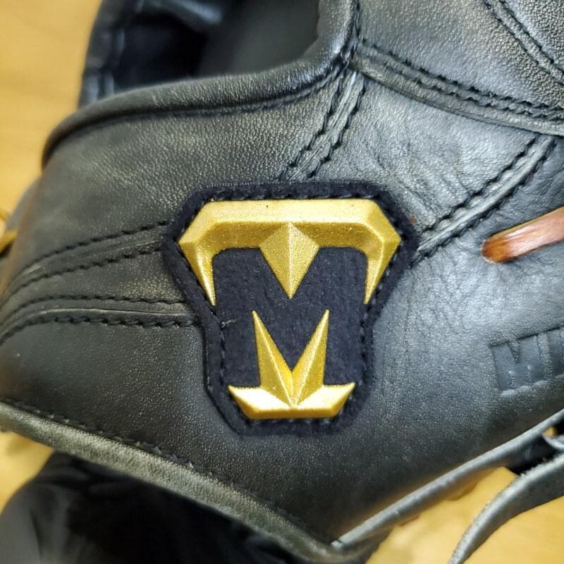 美津和タイガー レボルタイガー 限定モデル スクエアヒール 内野用 軟式グローブ