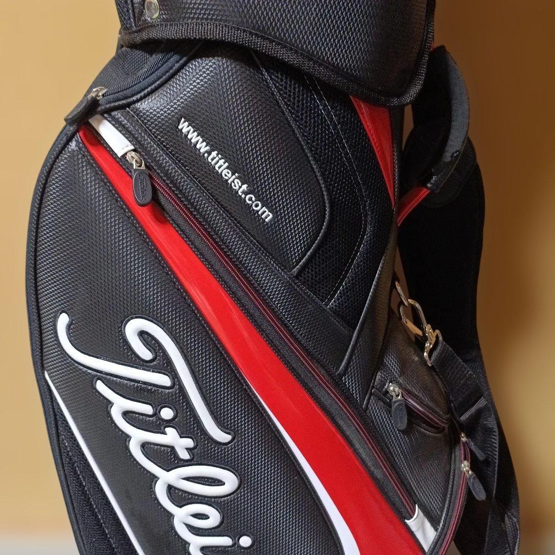 美品　軽量Titleist ゴルフキャディバッグ 黒/赤