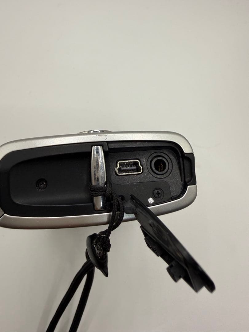 デジタルカメラ Canon IXY Digital 910 IS 8MP