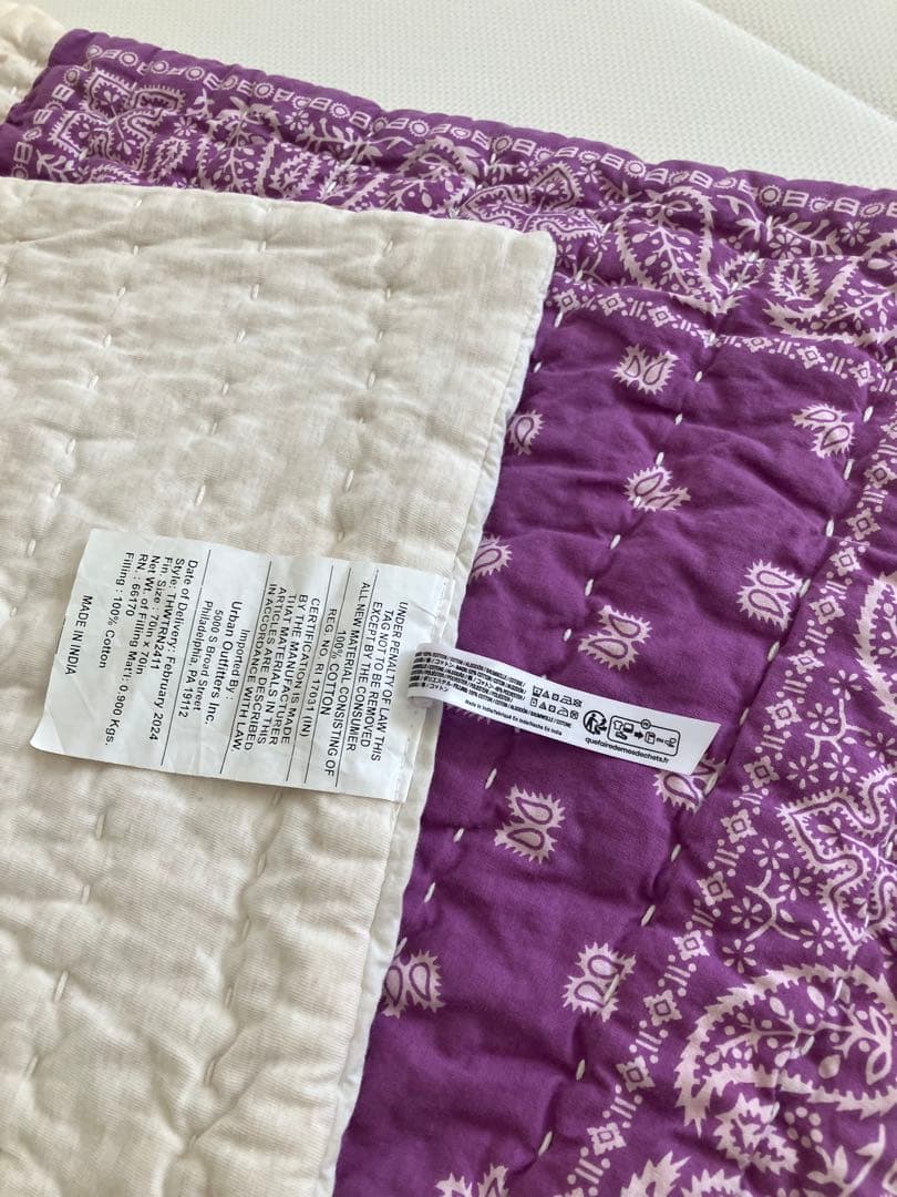 Urban outfitters バンダナキルト　マルチカバー　ベッドカバー