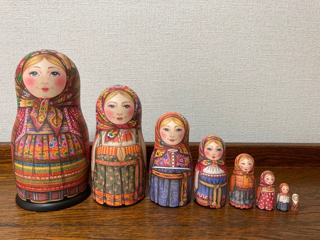 ロシア伝統衣装マトリョーシカ(8P)『赤のチンツ』コンクール受賞作品☆タチアナ作