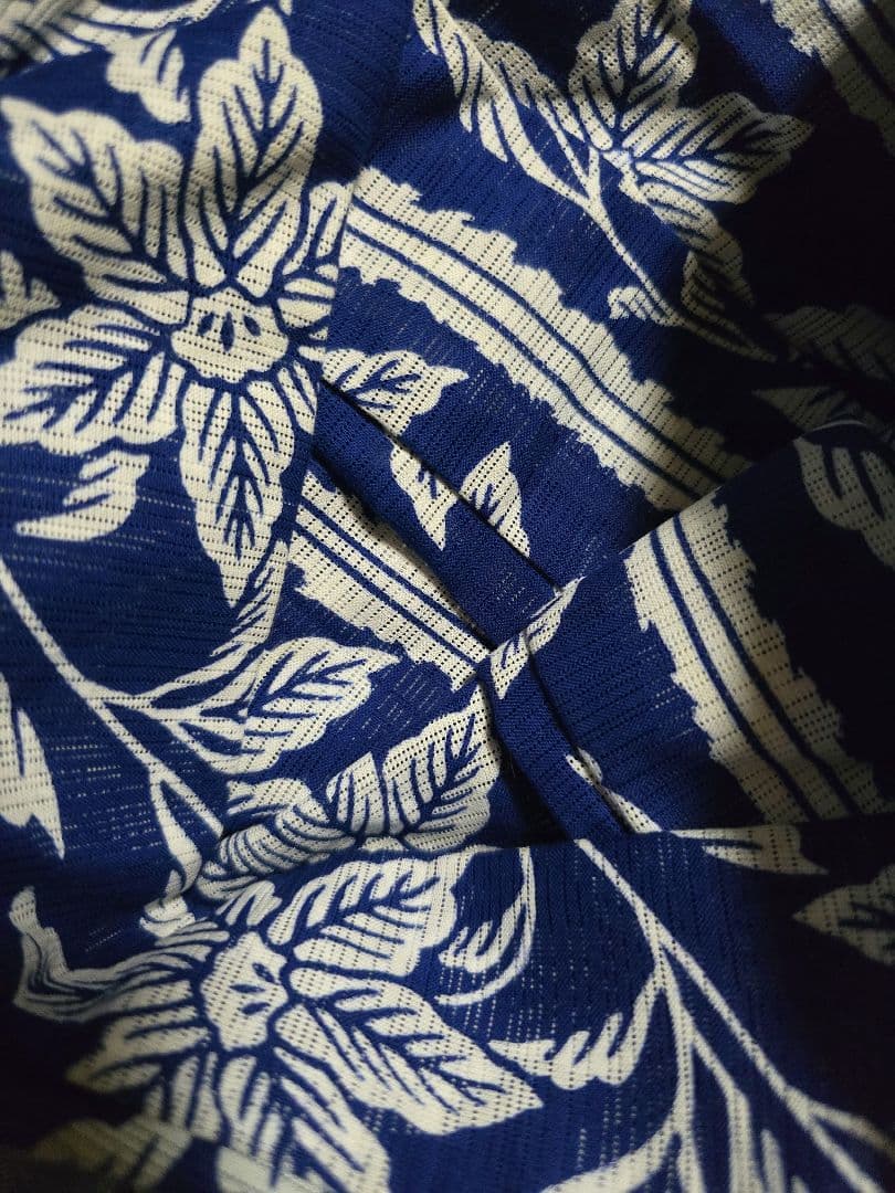 値下げしました。(月)に一旦停止します。日本橋竺仙 納戸色模様綿絽浴衣