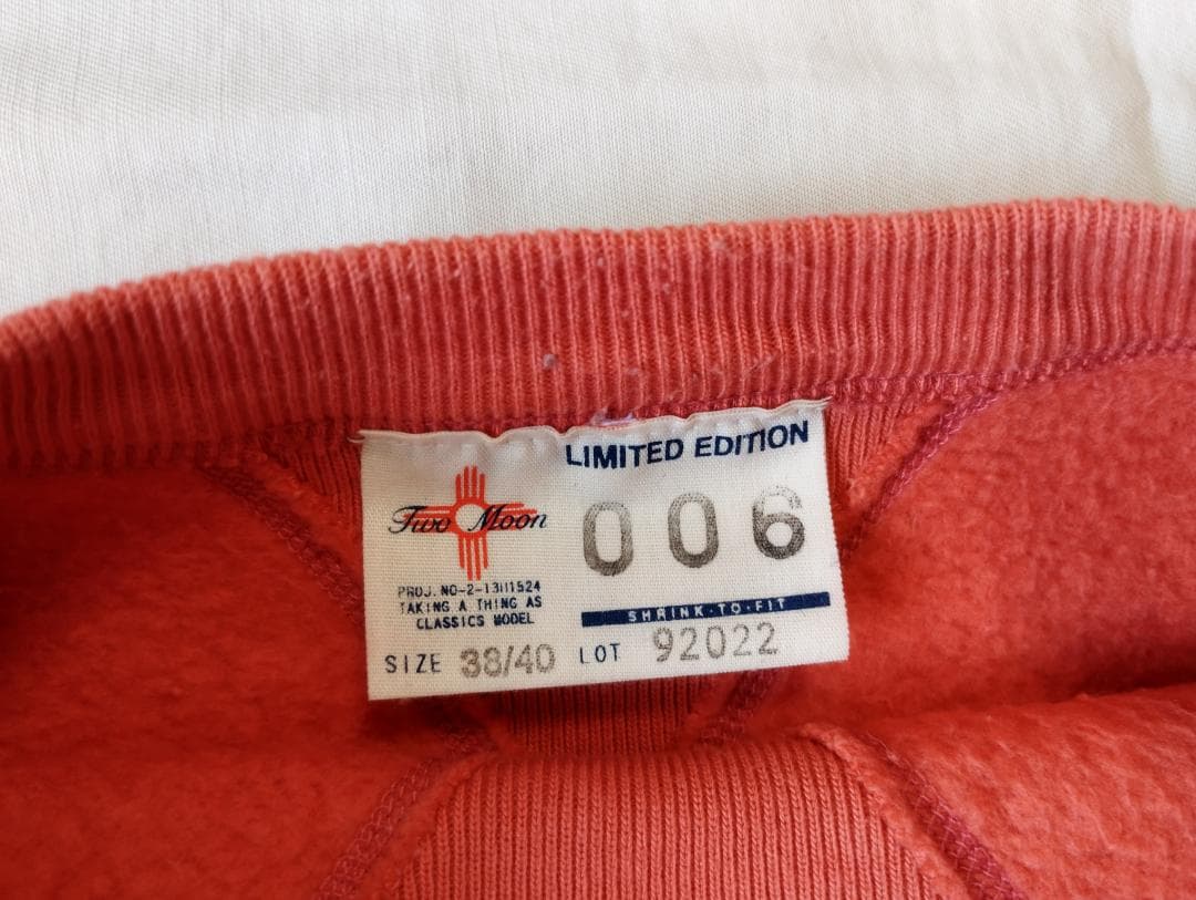 Two Moon トゥームーン 両Vスウェット　LIMITED EDITION