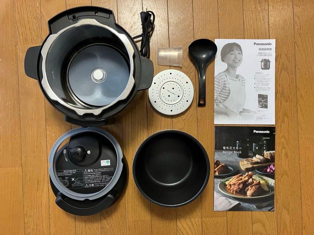 【美品】Panasonic 電気圧力鍋 SR-MP300