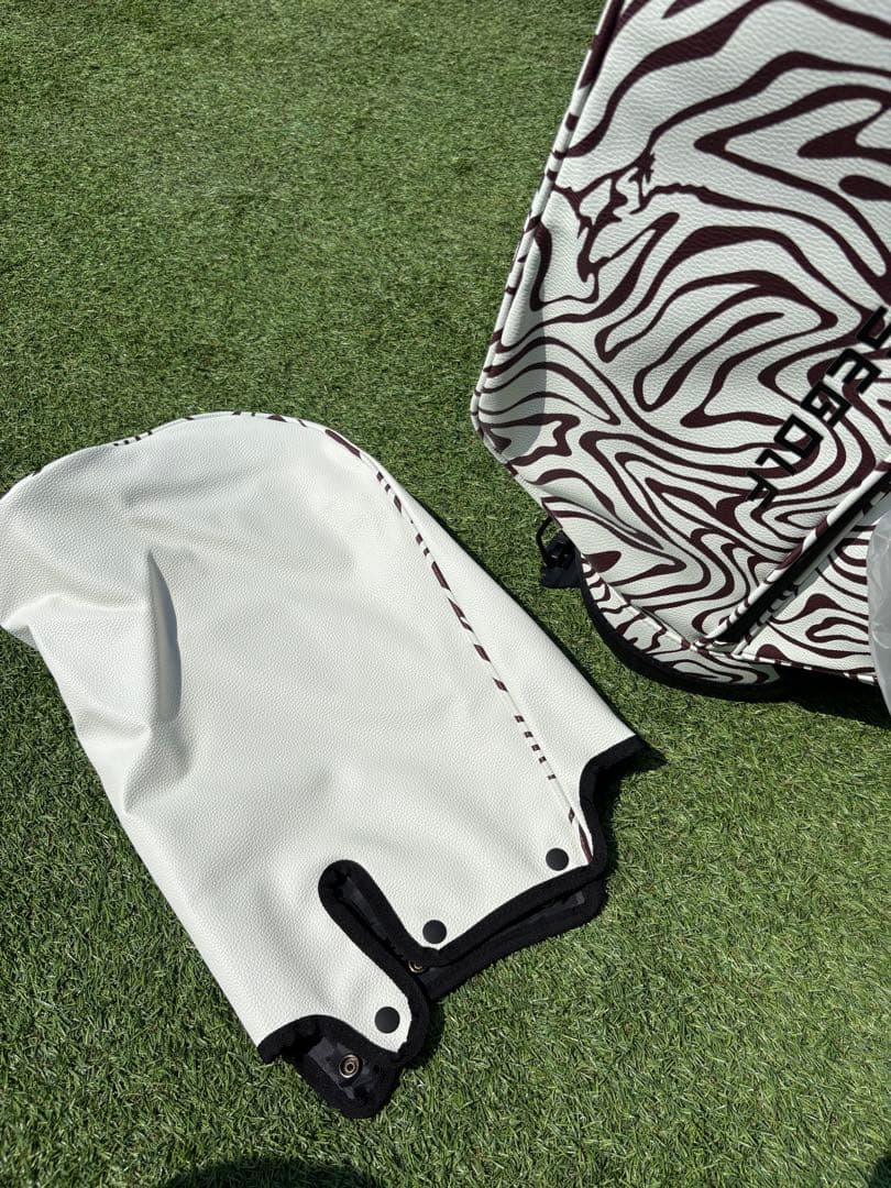 BSEGOLF スタンドキャディバッグ　新品　ゴルフバッグ　アニマル柄　ゼブラ柄