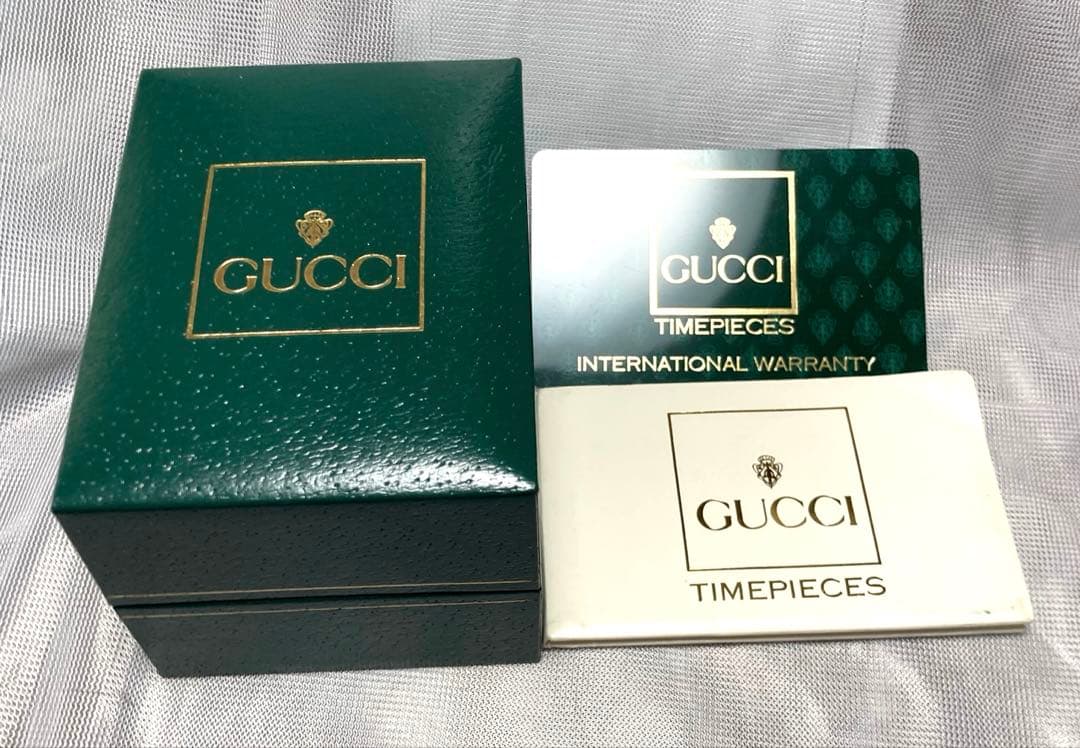 い*か様 グッチ チェンジベゼル ホワイト文字盤【稼働品】