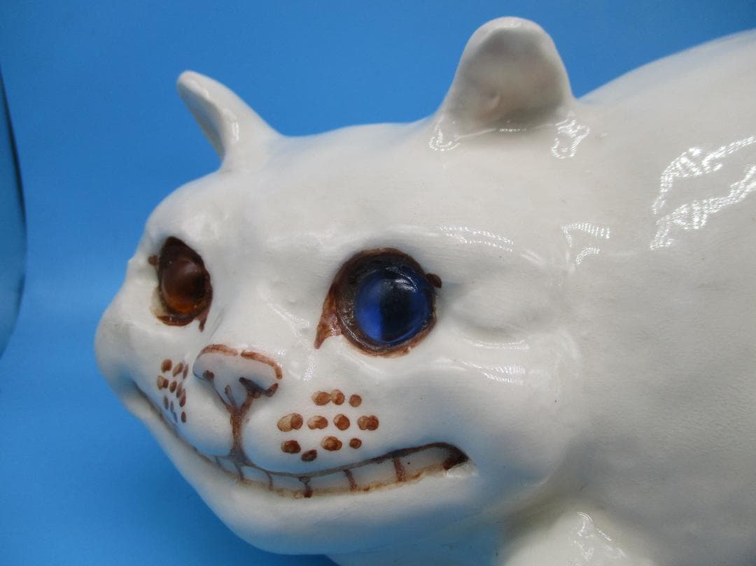 オッドアイの白猫ウィンスタンレイ ケンジントン キャット サイズ2 NO7