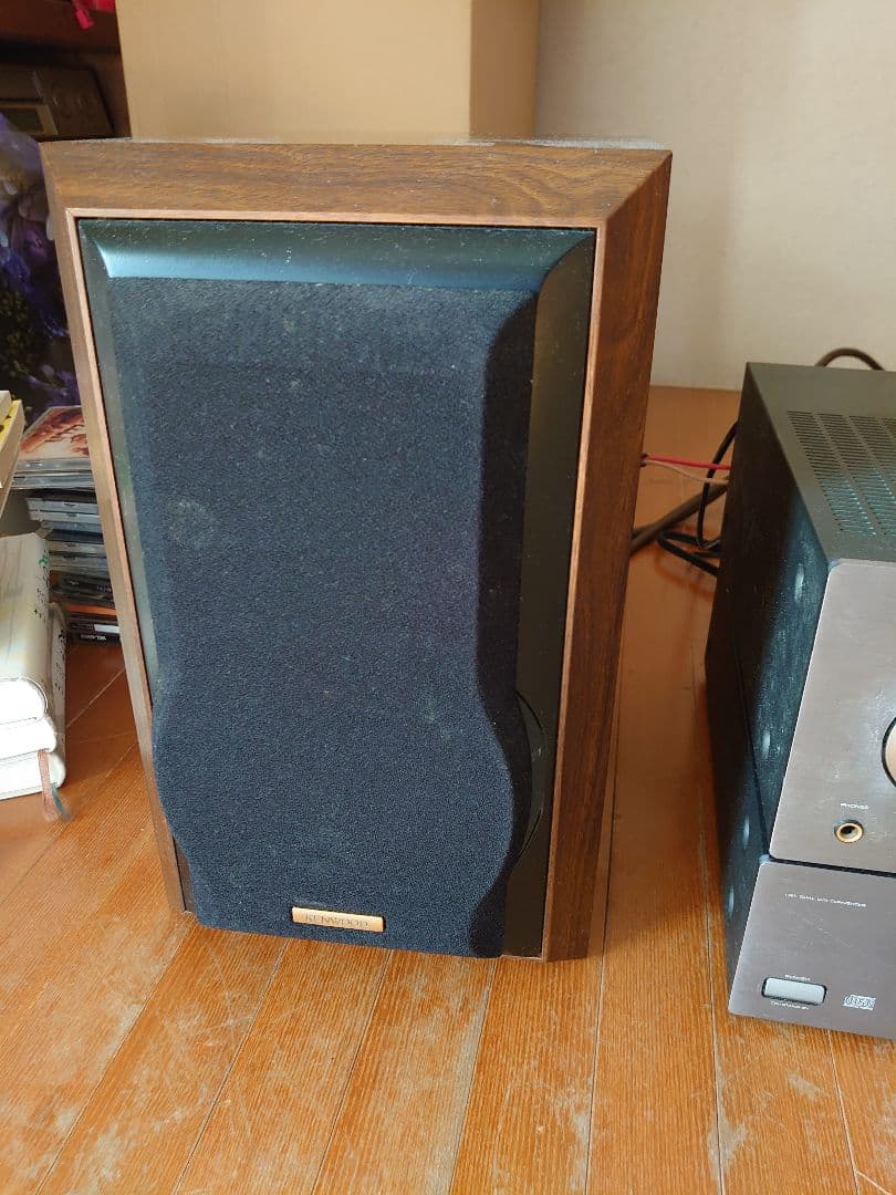 KENWOOD K,sシリーズアンプ、 CDプレーヤーとスピーカー、リモコン。