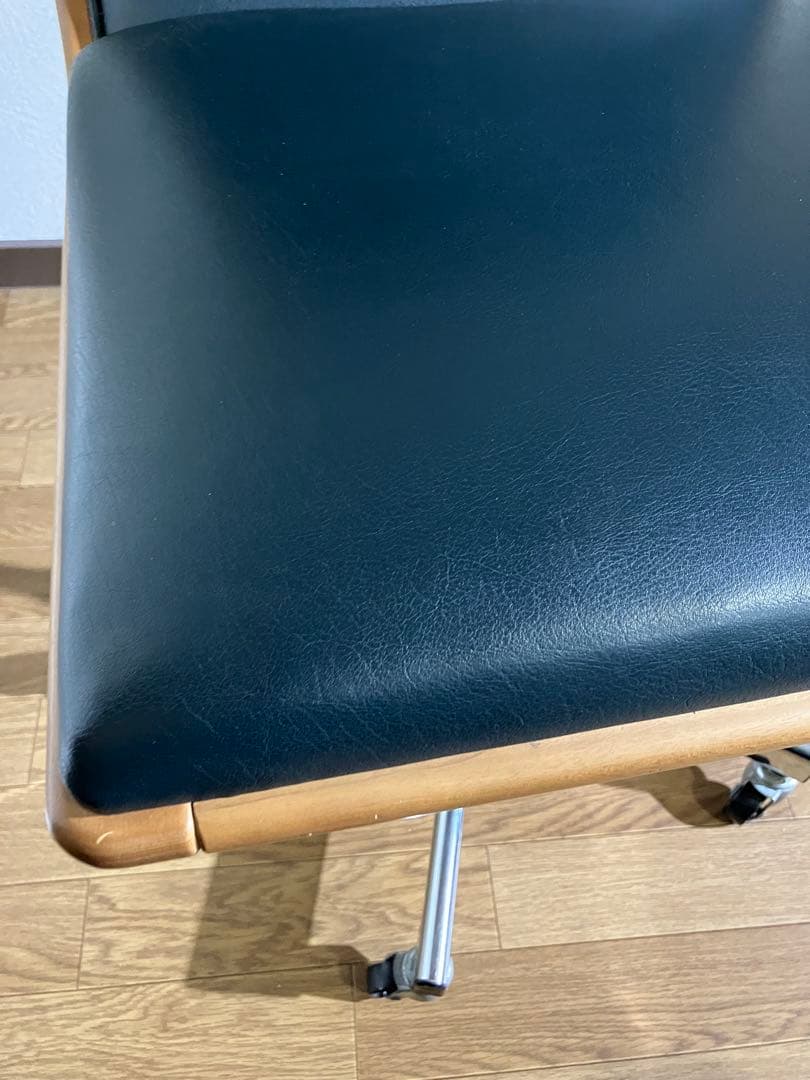 KARIMOKU カリモク家具 デスクチェア　キャスター　椅子 XS0261JS