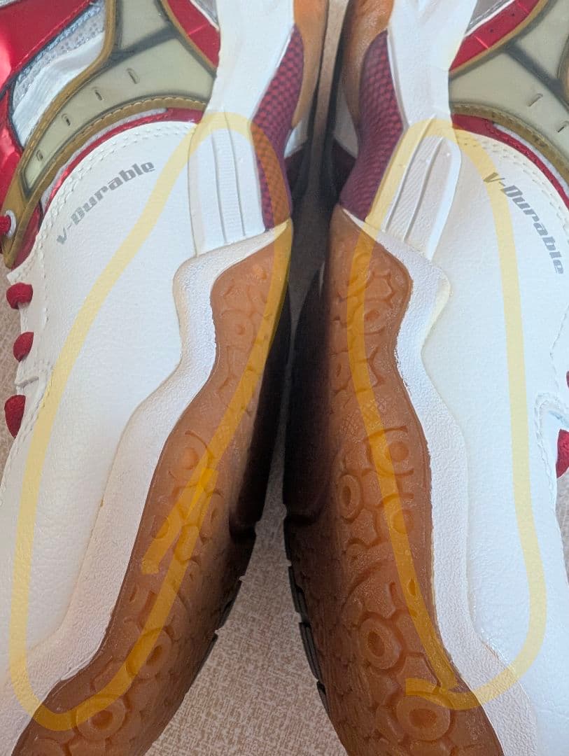 Victor バドミントンシューズ ホワイト/レッド/グレー　27.5