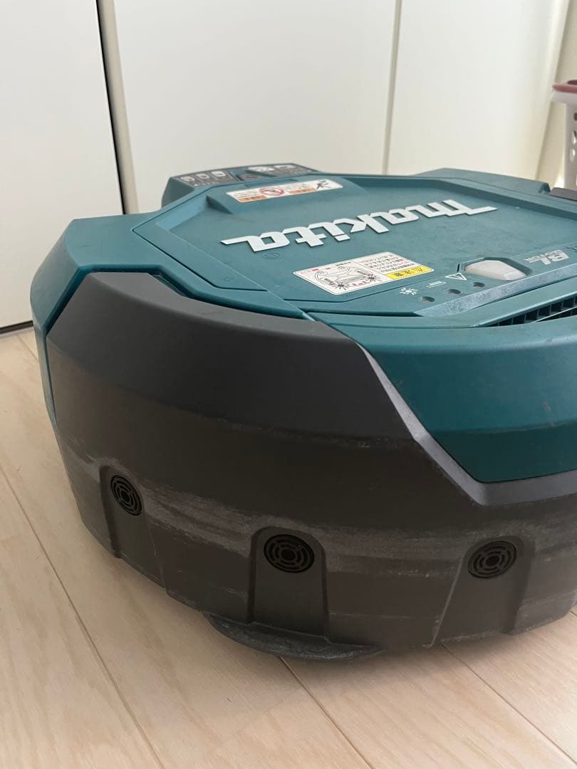 マキタ　ロボット掃除機　バッテリー　バッテリー充電器　セット