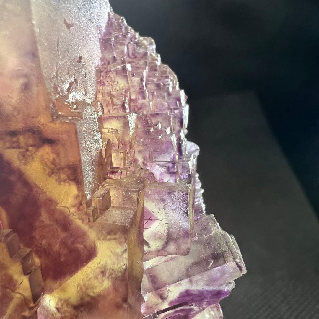 ナミビア　オコルス鉱山　パープルゾーニング　イエローフローライト