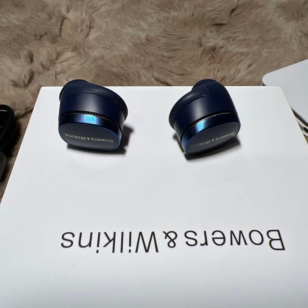 Bowers & Wilkins Pi8 完全ワイヤレスイヤフォン