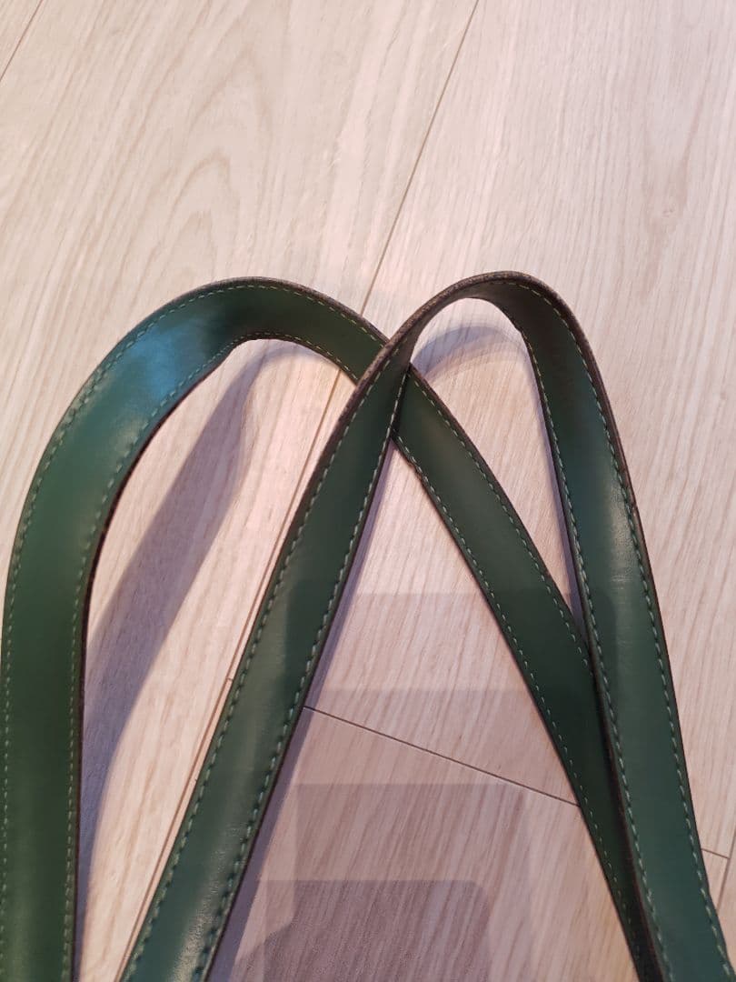Louis Vuitton エピ グリーンショルダーバッグ