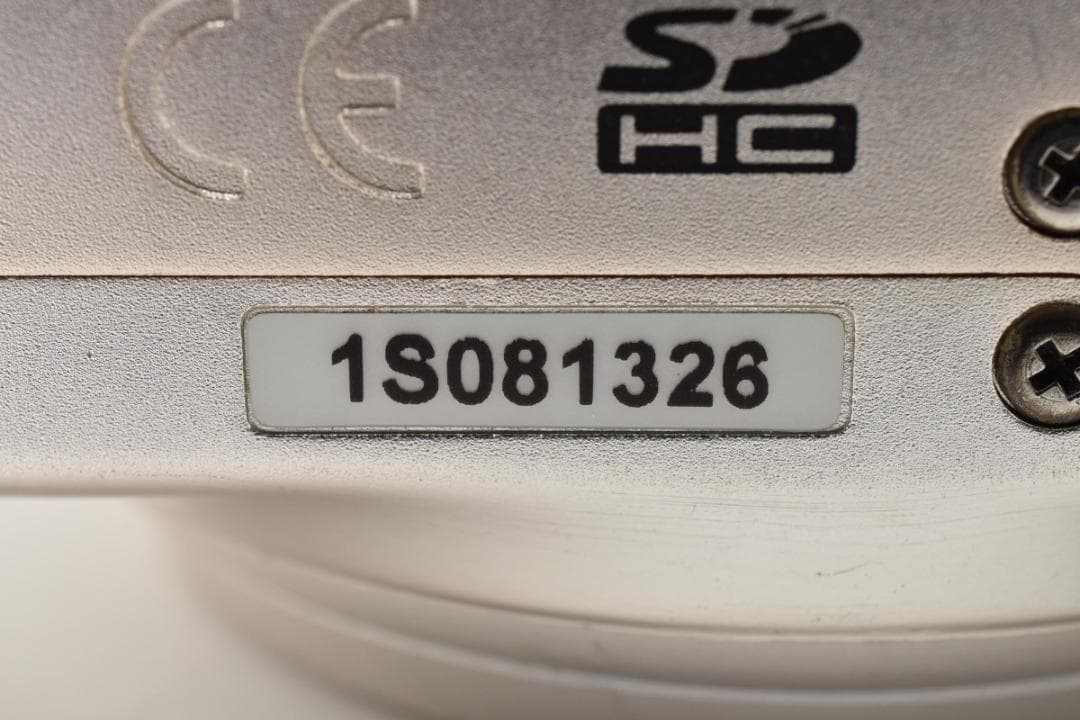 【美品】FUJIFILM FINEPIX T300 ゴールド　動作確認済