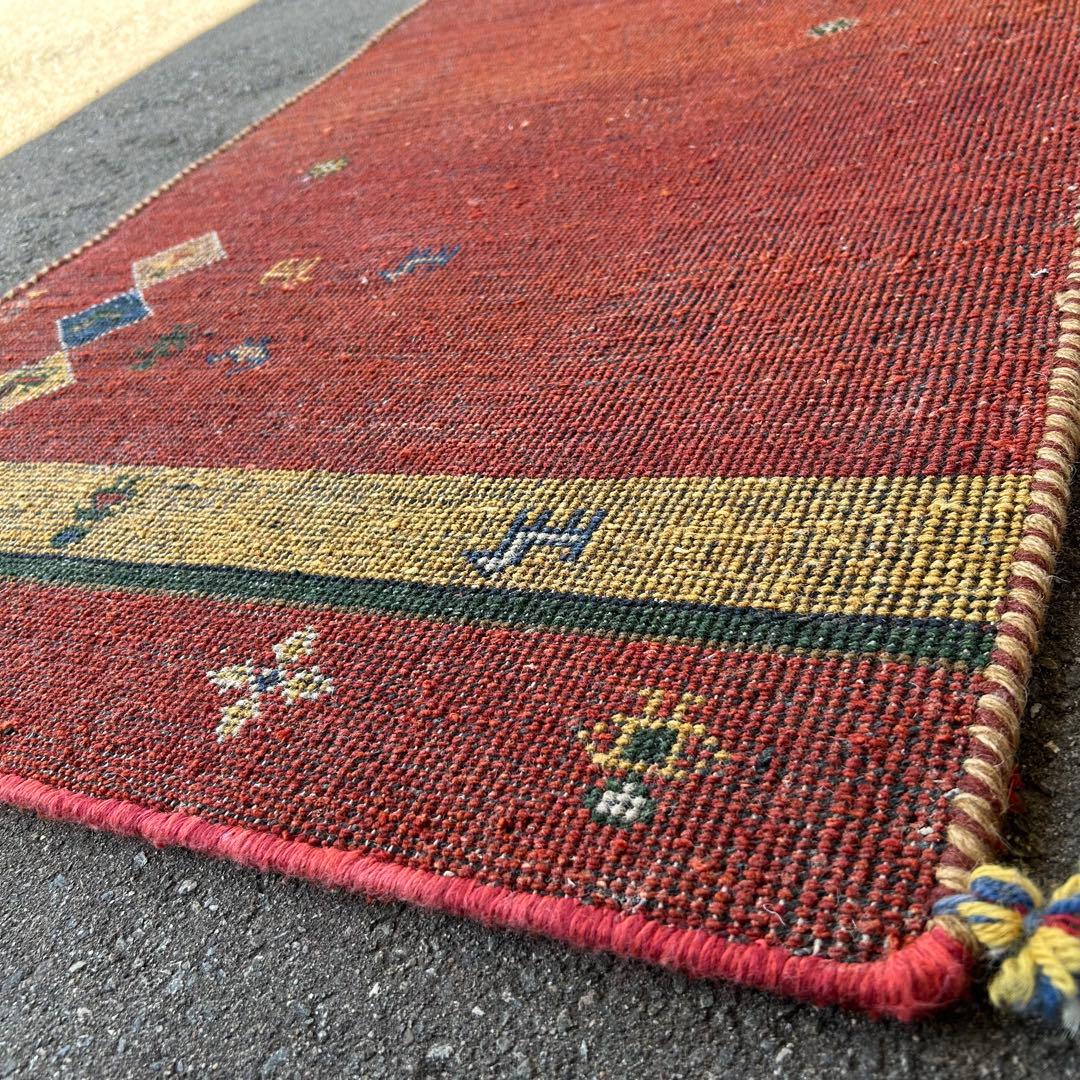 ギャッベ　玄関