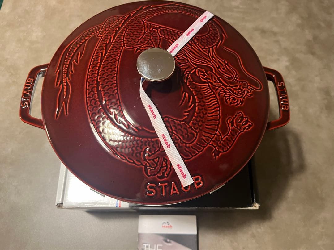 即日発送　日本未発売　数量限定新品　ストウブココット ラウンド　ドラゴン24cm