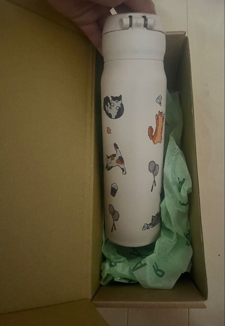 台湾　スターバックス　水筒　ネコ