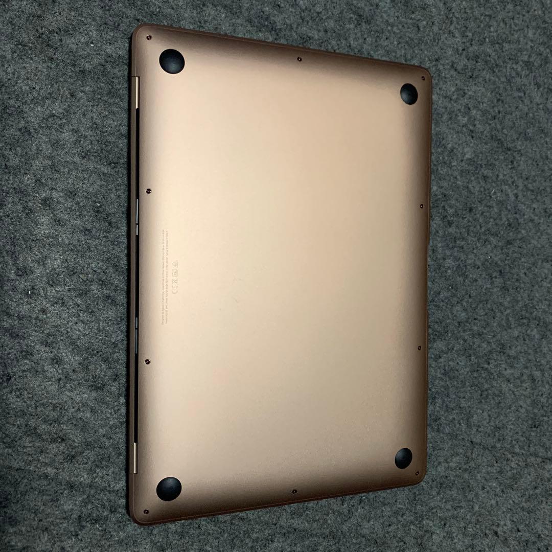 4*！様 Apple MacBook M1