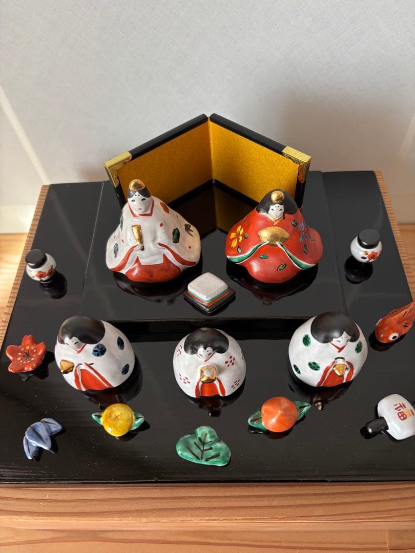 お雛様　お内裏さまと三人官女