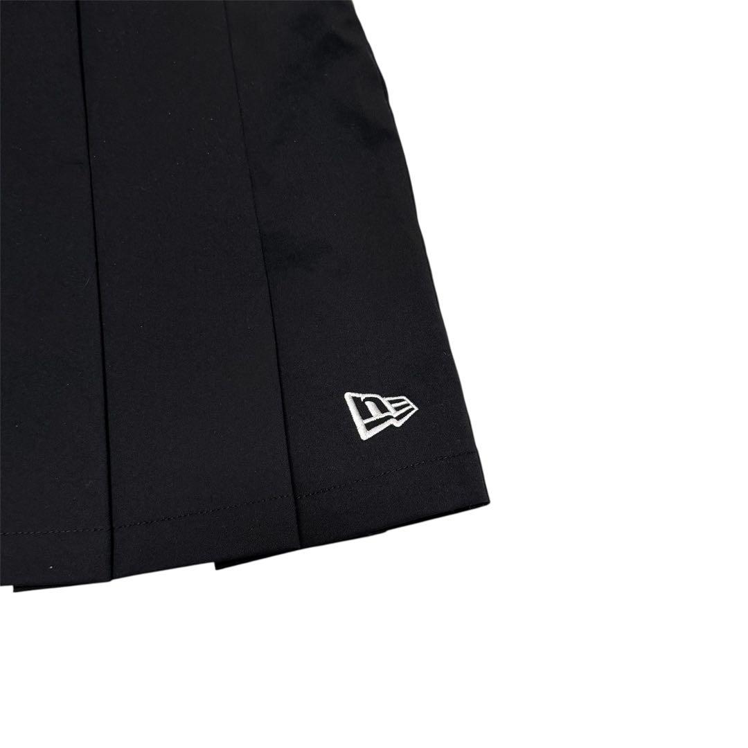 NEW ERAプリーツスカート ロゴ刺繍 インナーパンツ付き ブラック