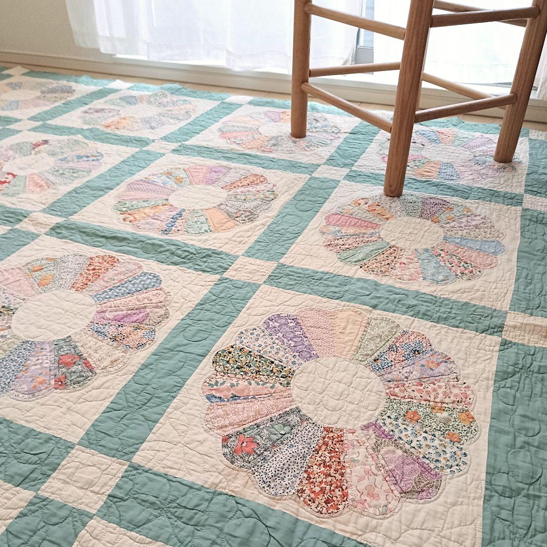 手縫い ヴィンテージキルト ドレスデンプレート ハンドメイド 大判 敷物