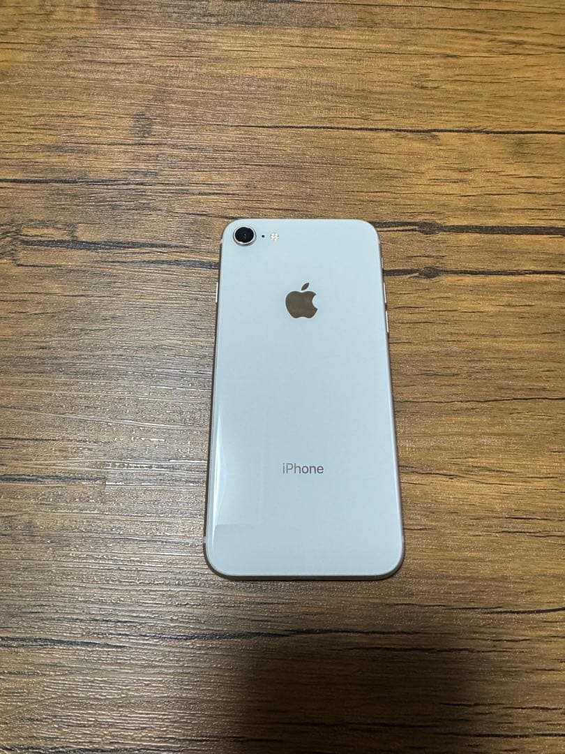 iPhone 8 SIMフリー 64G