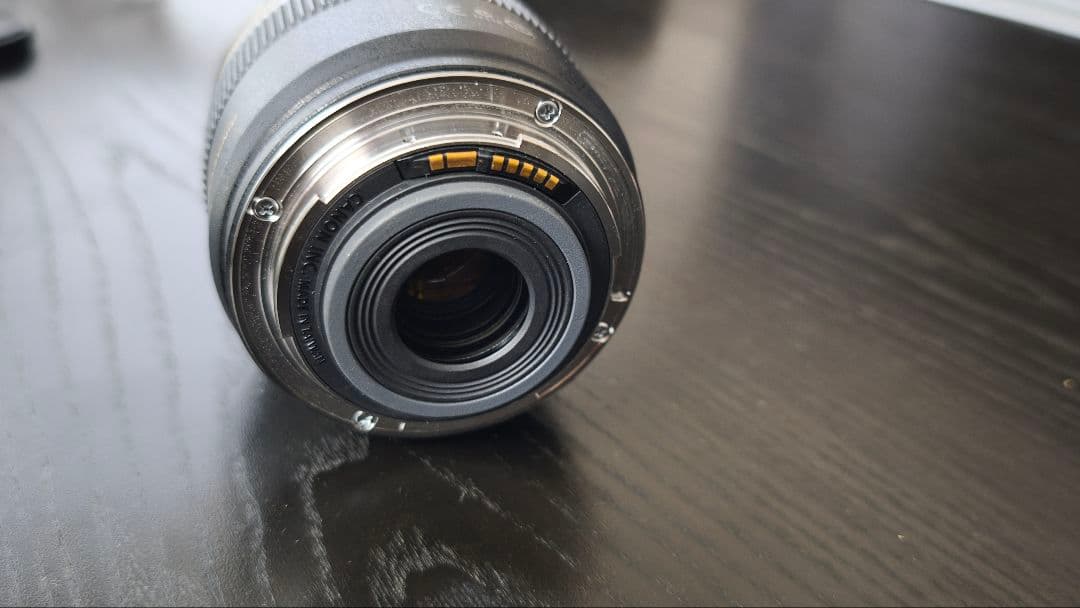 キャノンマクロレンズ　EF-S　60ミリ　F2.8　USM