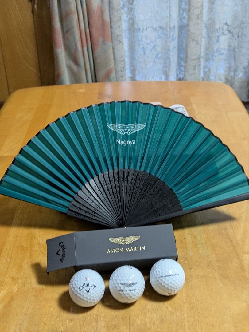 W*y様 アストンマーチンゴルフバックスタンドタイプ