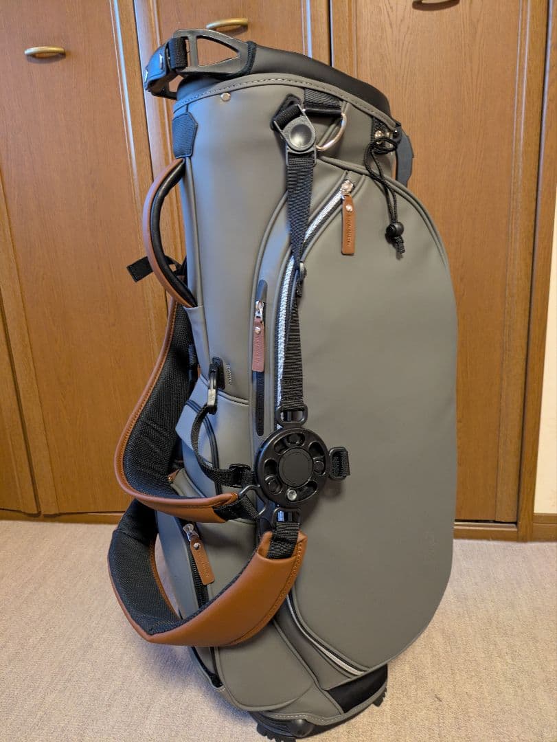 W*y様 アストンマーチンゴルフバックスタンドタイプ