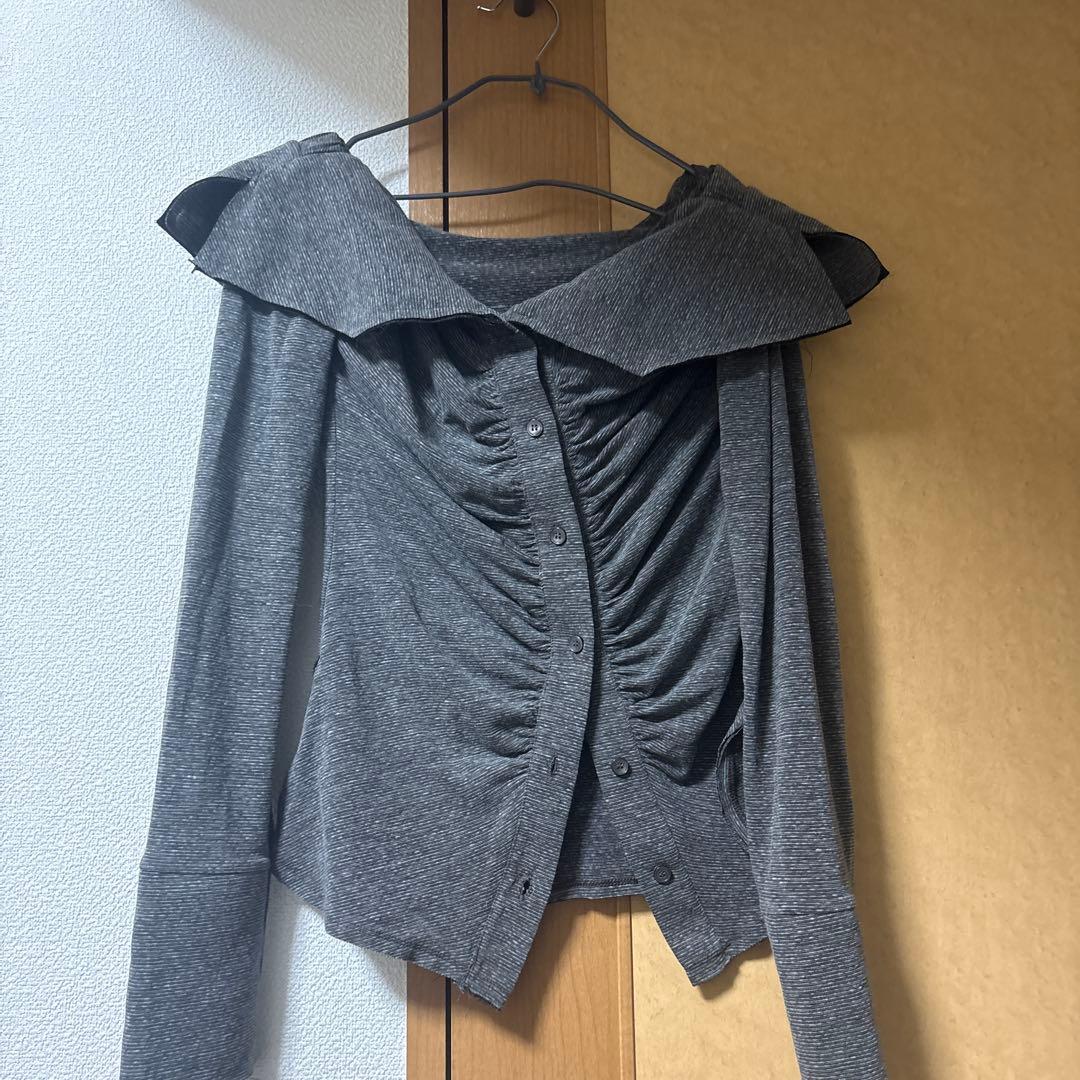 トップス CERRIC WRINKLE OFF SHOULDER TOP / BROWN