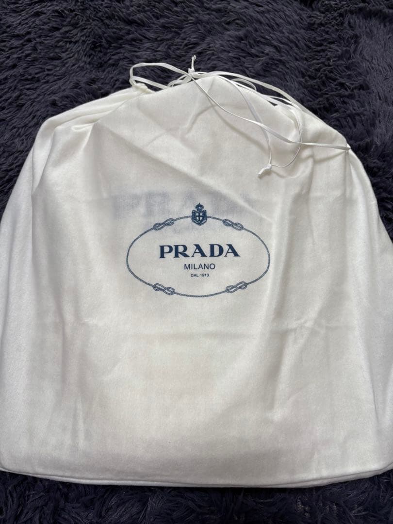PRADA クロシェトートバッグ　1BG393