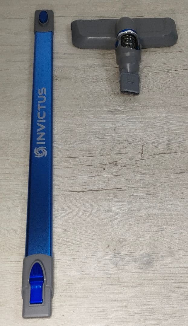 インビクタス ワン 軽量・強力吸引コードレス掃除機セット 2023年製