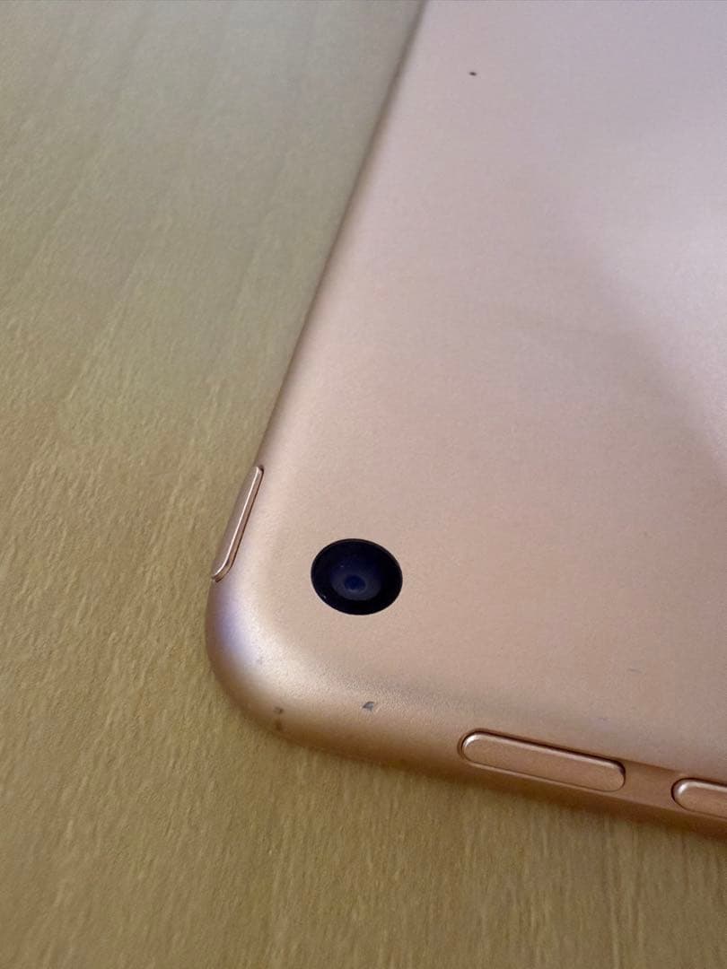 iPad Air 第3世代 64GB WiFiモデル　画面ひびあり