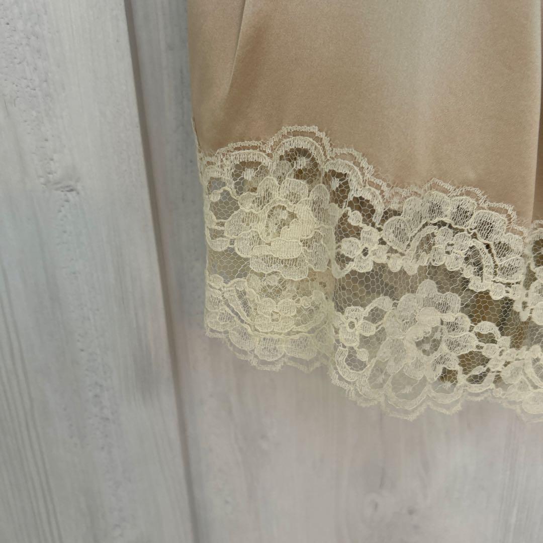 新品未使用　ドルチェアンドガッパーナ　レースキャミソール ベージュ フラワー装飾