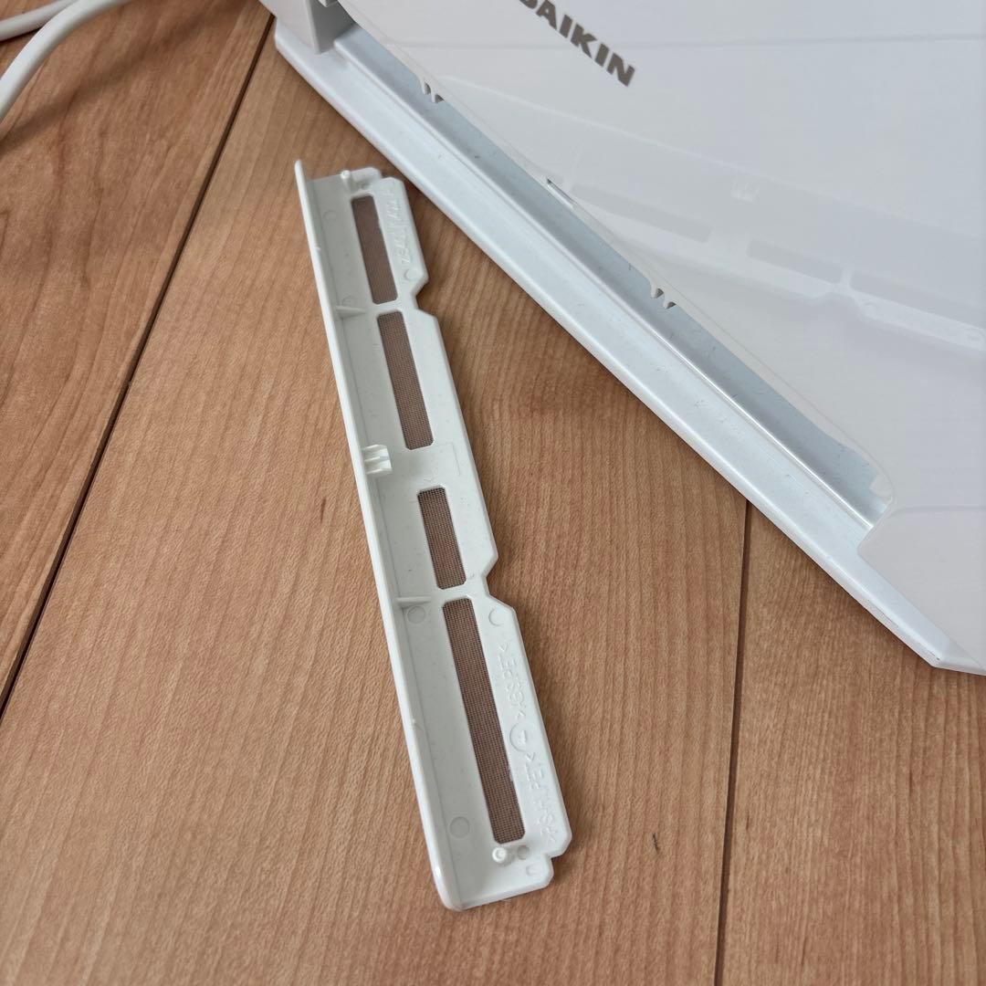 k*a様 【匿名配送】ダイキン 加湿ストリーマ空気清浄機 ホワイト MCK40X