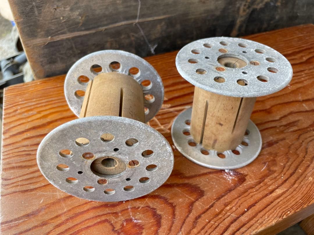 木と金属の糸巻き　ボビン　レトロ　30個　インテリア