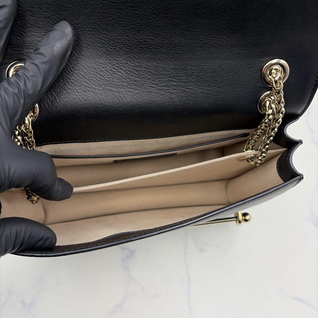 英国王室愛用 ストラスベリー East/West バッグ 黒 チェーン 本革 金