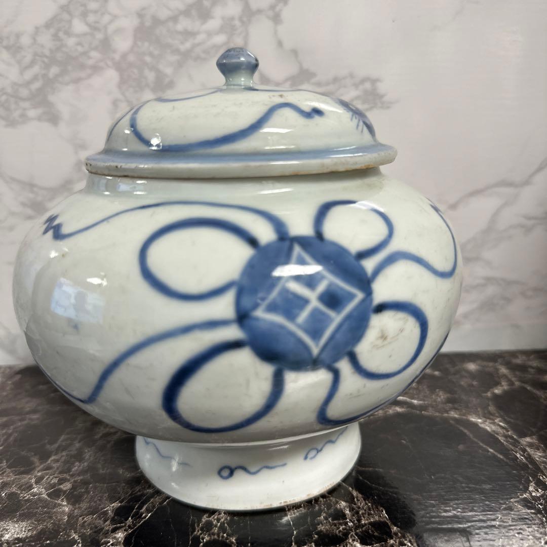 李朝、　分院、獅子、宝寿紋、蓋付き、壺。