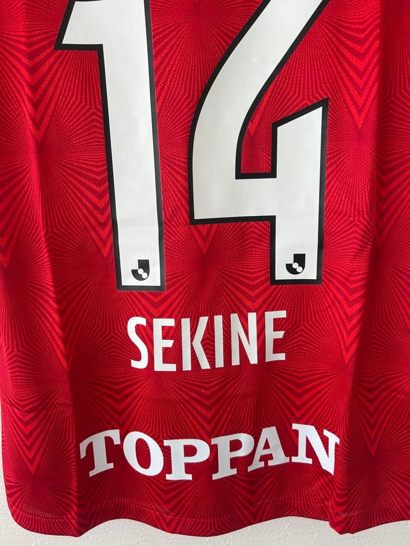 ☆送料無料☆NIKE(ナイキ)浦和レッズ2023年ホームユニフォーム☆関根貴大☆