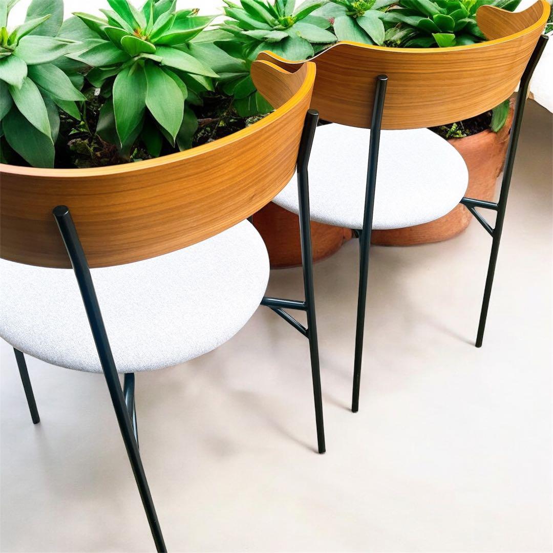 関家具　カペルⅢダイニングチェア座面ライトグレー　ウォルナット　2脚セット