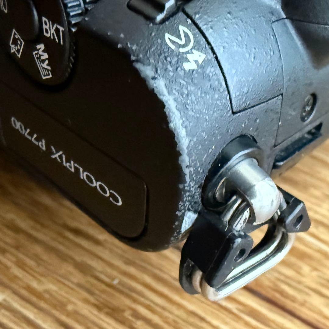 Nikon Coolpix P7700 動作確認済み ラバー剥がれ