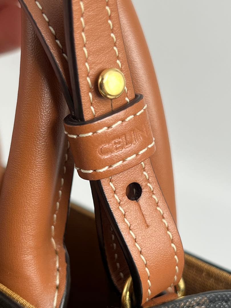 maru ✨極美品✨セリーヌ CELINE　バーティカル カバ　ミニ