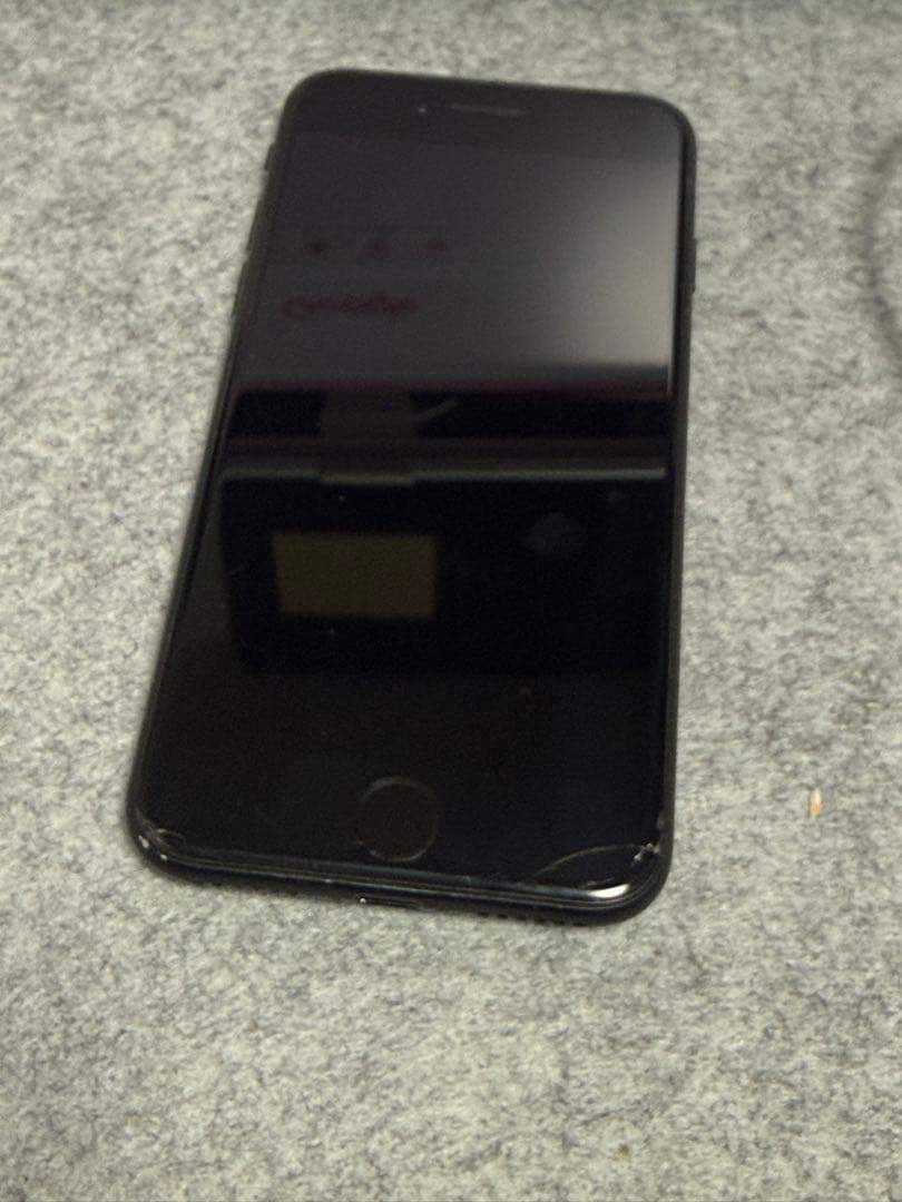 iPhoneSE 128GB 本体のみ 初期化済み