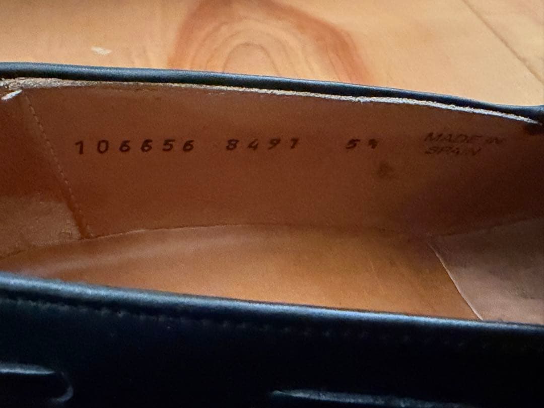 Berwick タッセルローファー ブラック　8491