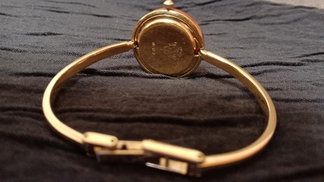 人気商品 グッチチェンジベゼルレディース時計～換えベゼル