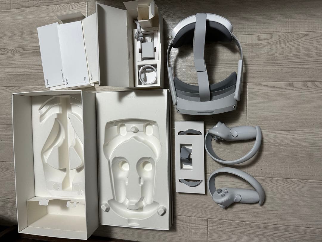 Pico ピコ PICO4 128GB オールインワンVRヘッドセット