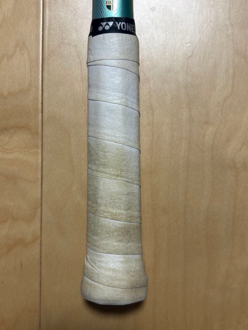 YONEX 新色ボルトレイジ7v前衛用