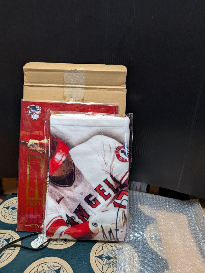 大谷翔平タオルMVP受賞記念品サインハガキセット、