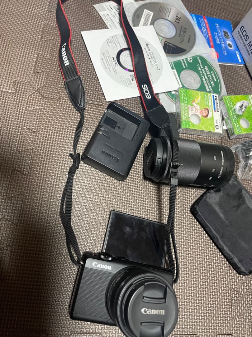 Canon M100 キヤノンM100